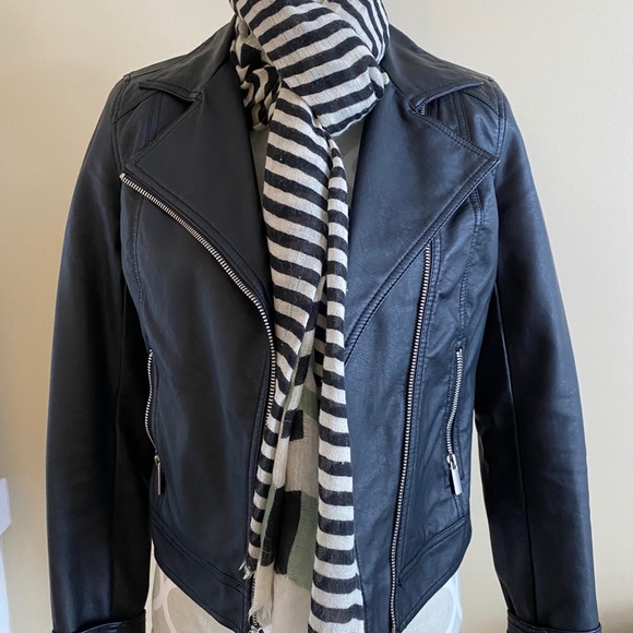 Faux Leather Jacket - Picture 3 of 5